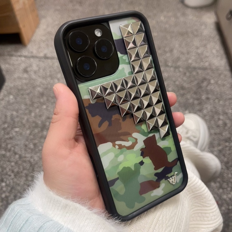 Phone Cases Wildflower - 와일드플라워 3D 실버 솔리드 리벳 키튼