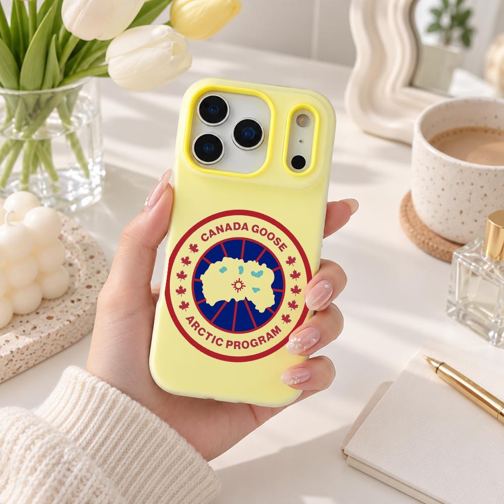 유명 브랜드 C-캐나다 구스(Canada Goose)의 - Phone Cases Brand 리뷰 및 가격