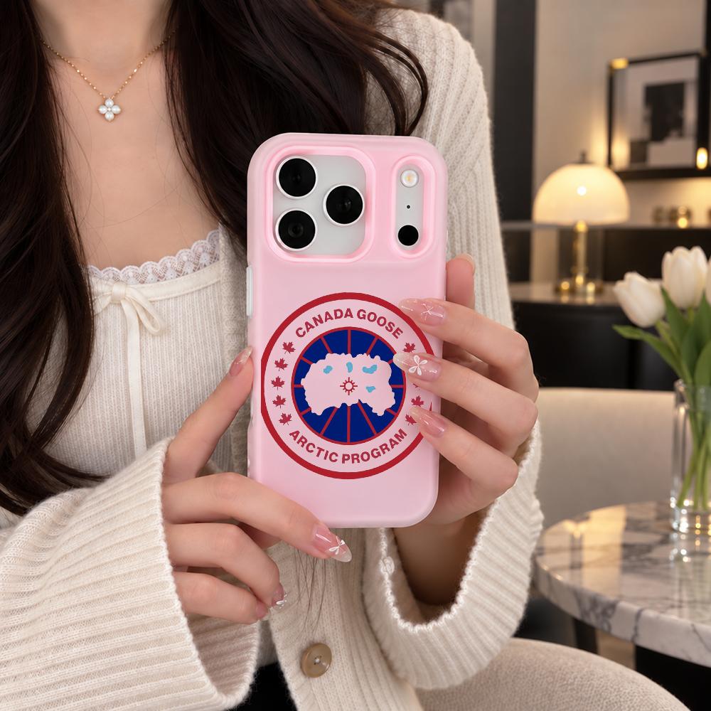 유명 브랜드 C-캐나다 구스(Canada Goose)의 - Phone Cases Brand 리뷰 및 가격