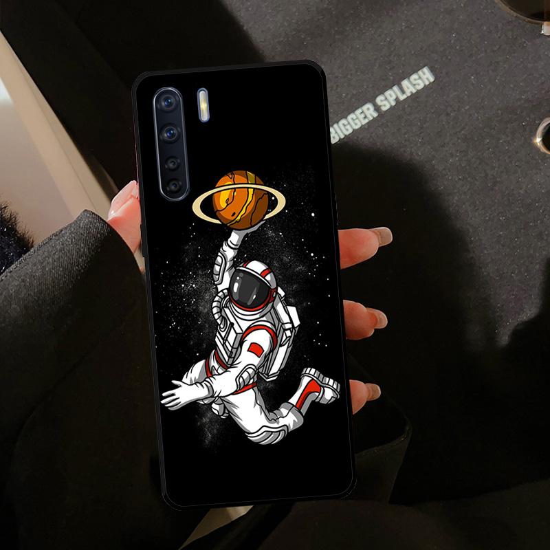 우주 비행사 테마의 축구/농구 디자인 케이스 (Oppo - Oppo A78 리뷰 및 가격