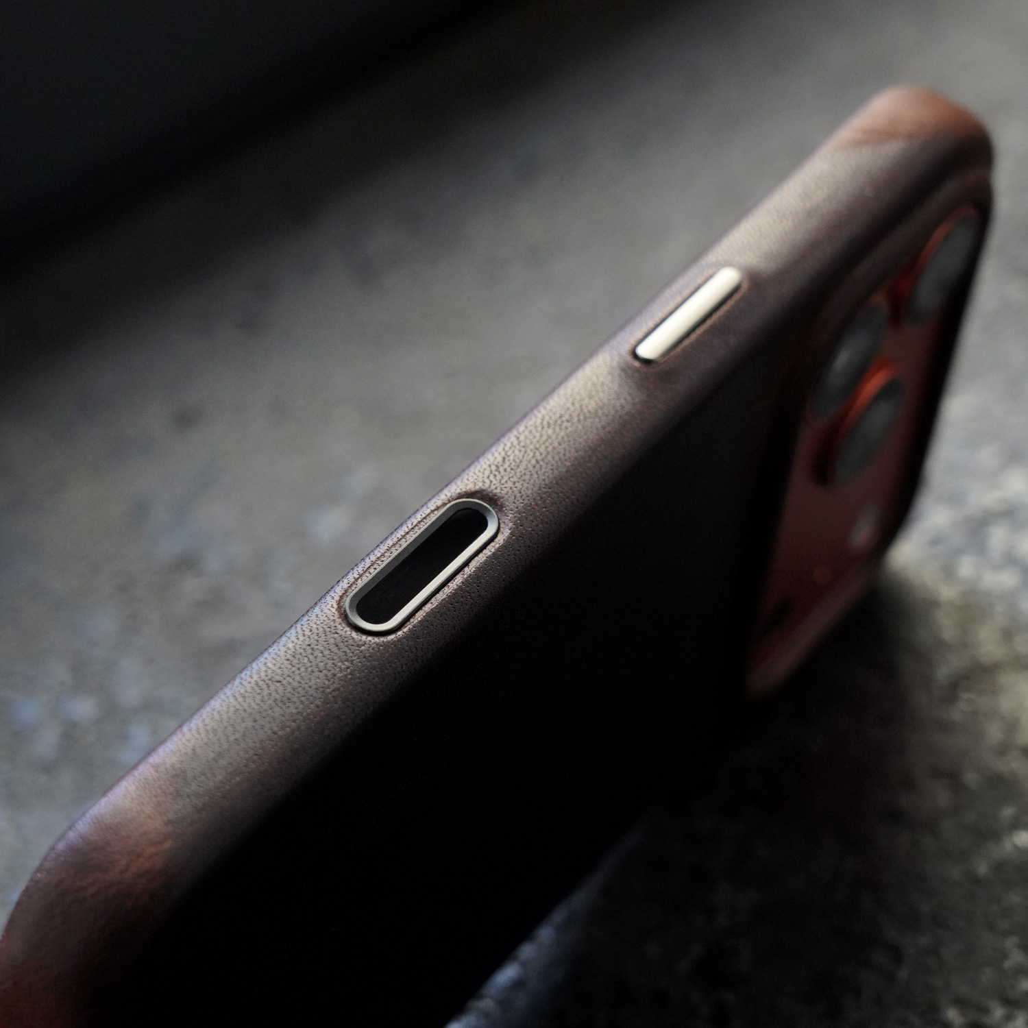 YMW Horween Dublin 정품 가죽 케이스 아 - Phone Cases Dublin 리뷰 및 가격